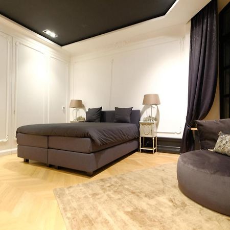 Suite La Duchesse Et Parking Prive Gratuit Mons Exterior foto