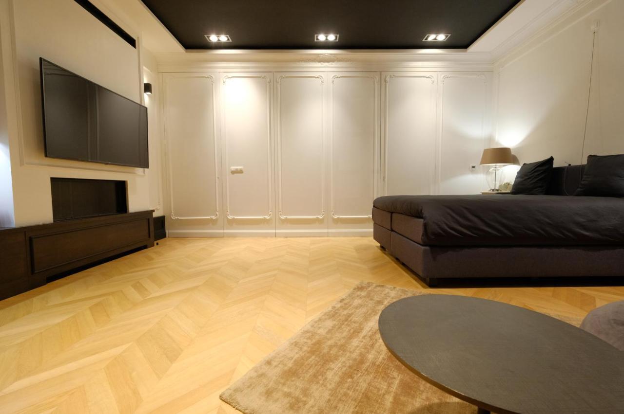 Suite La Duchesse Et Parking Prive Gratuit Mons Exterior foto