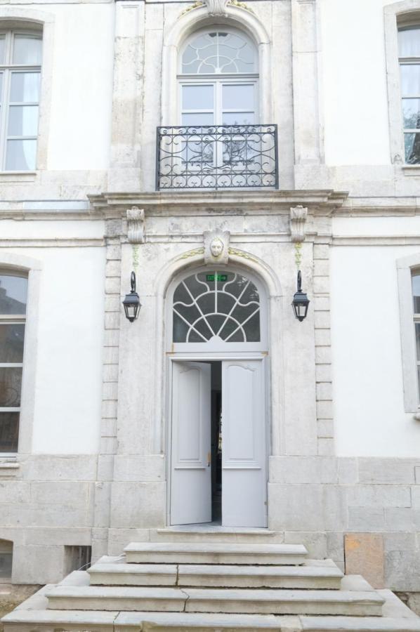 Suite La Duchesse Et Parking Prive Gratuit Mons Exterior foto
